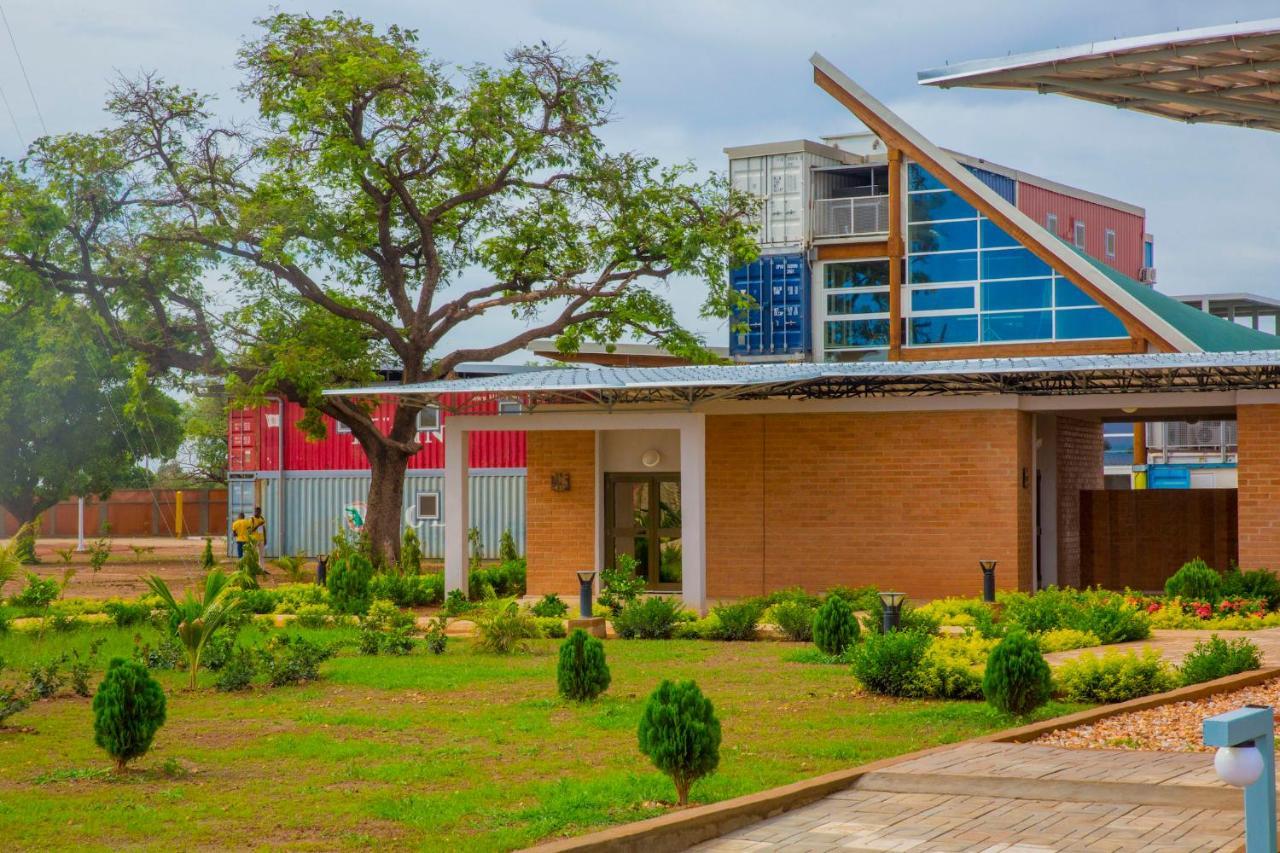 Dunia Hotel Ouagadougou Loumbila Экстерьер фото