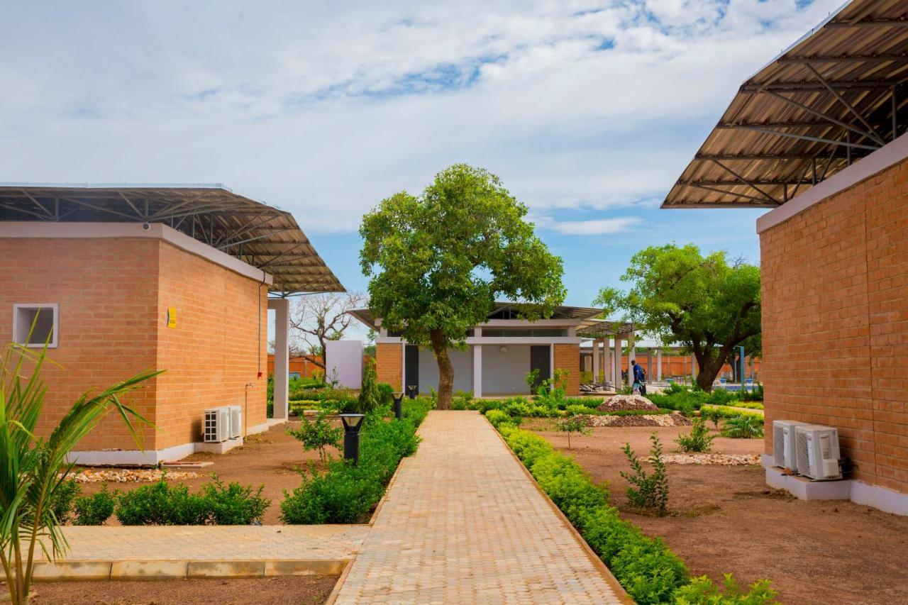 Dunia Hotel Ouagadougou Loumbila Экстерьер фото