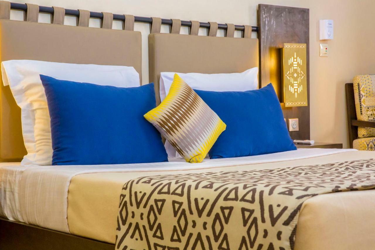 Dunia Hotel Ouagadougou Loumbila Экстерьер фото