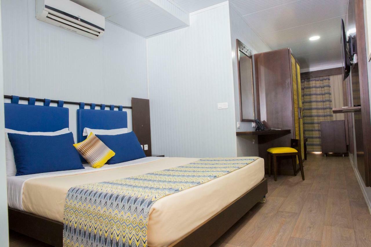 Dunia Hotel Ouagadougou Loumbila Экстерьер фото